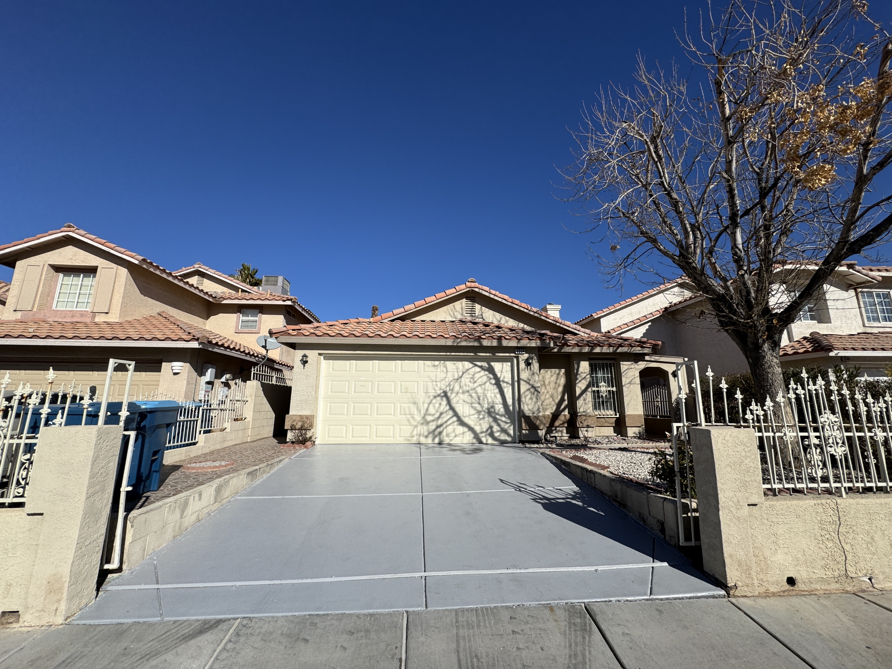 5534 Super Bowl Drive