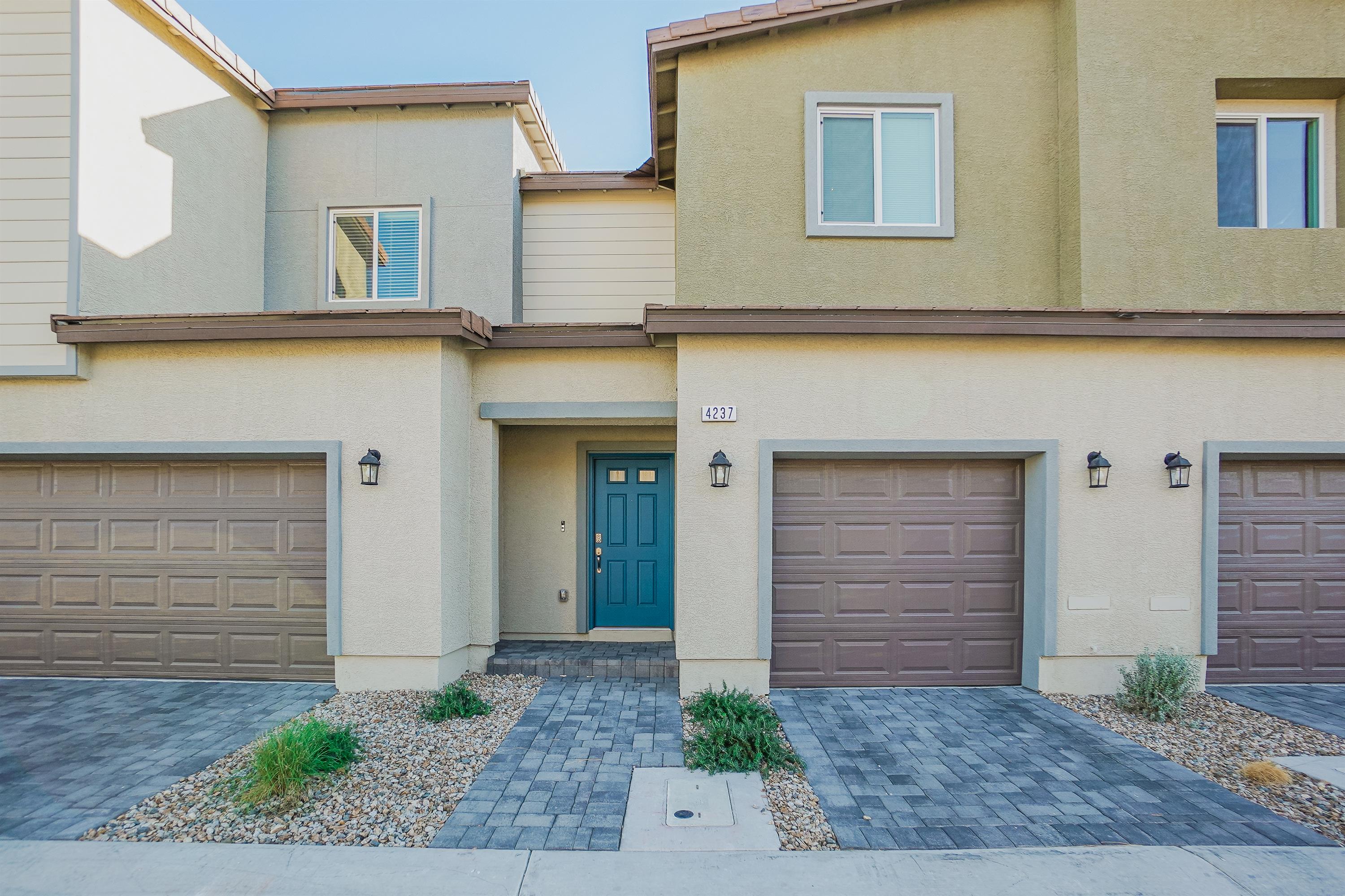 4237 Venus Falls Avenue